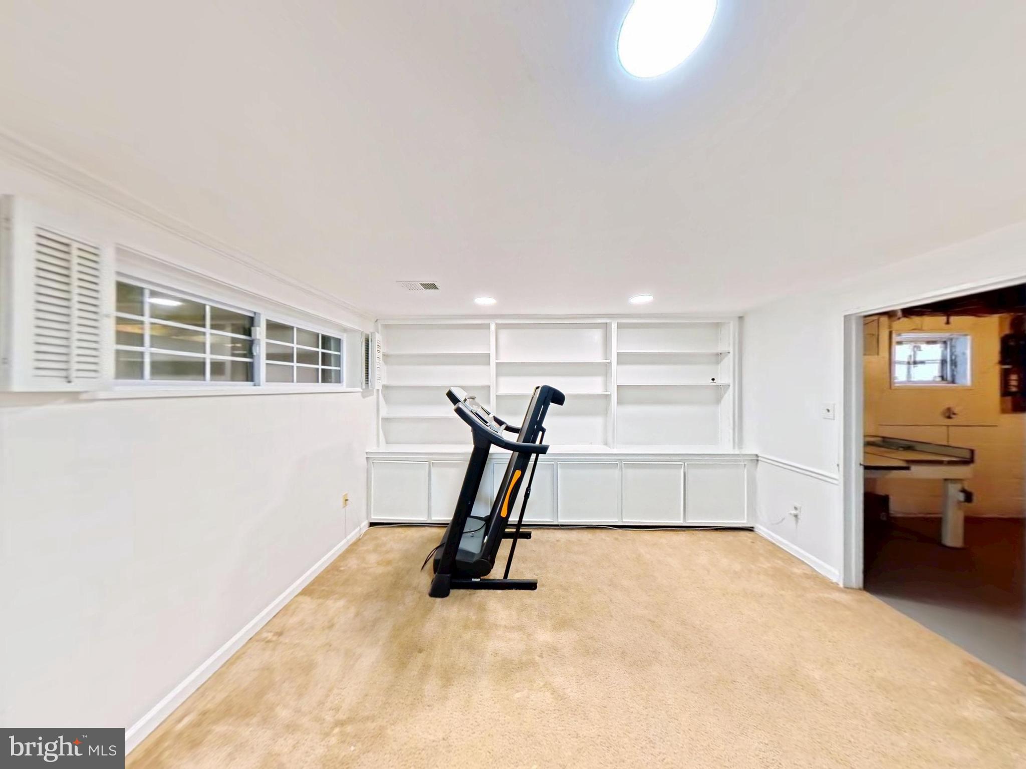 1012 LOXFORD TERRACE