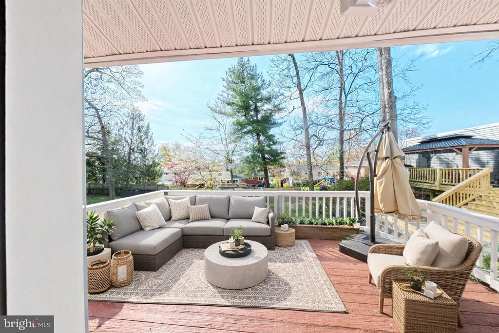 1012 LOXFORD TERRACE