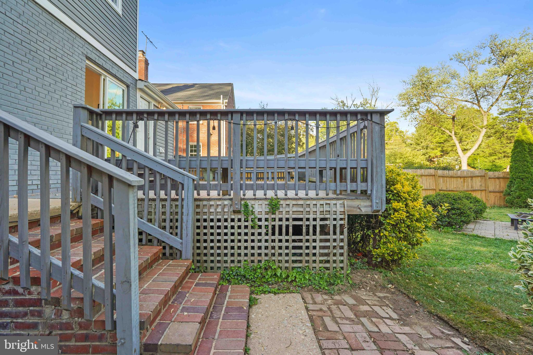 1910 ELKHART STREET