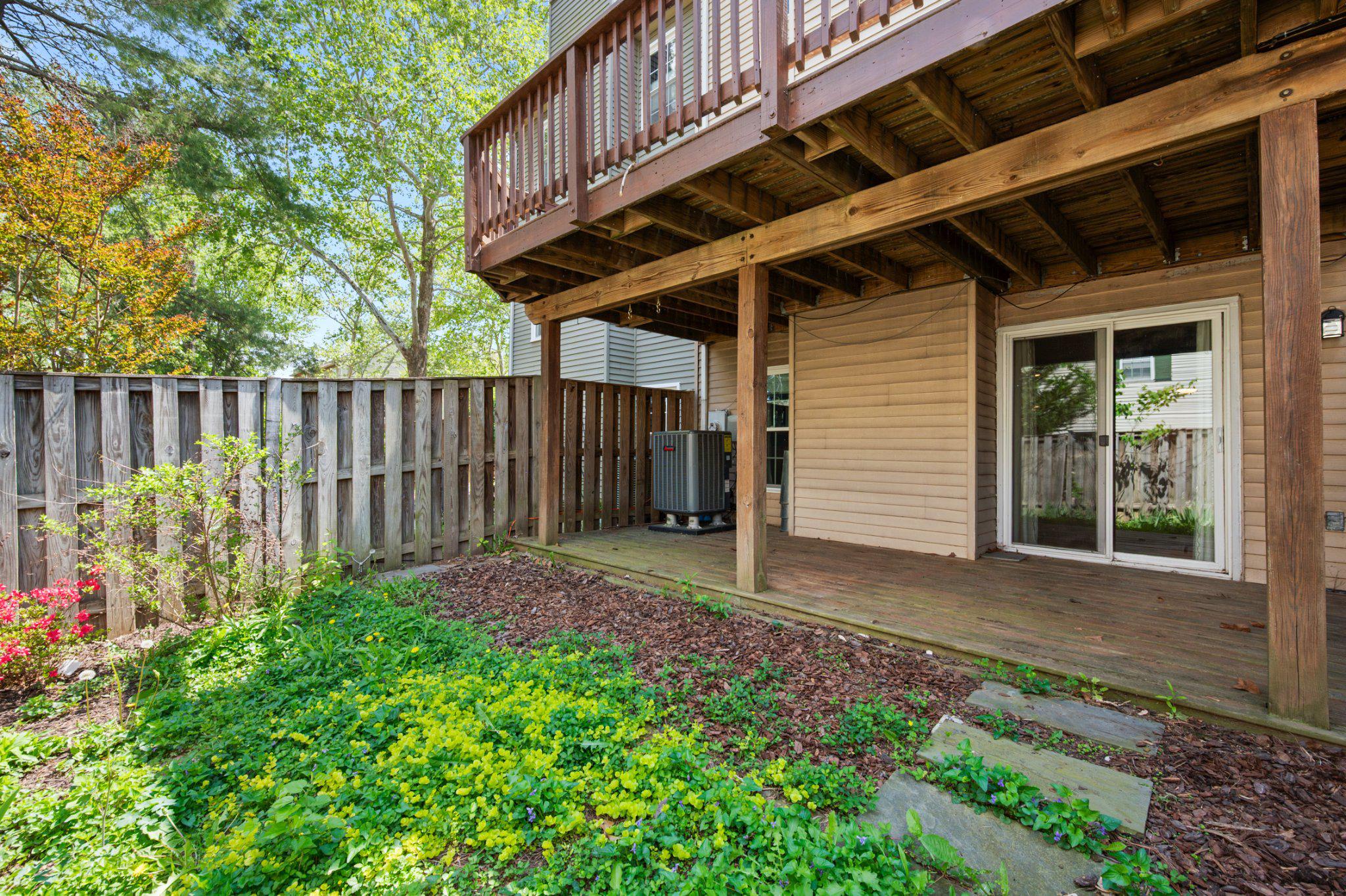 10364 CASTLEHEDGE TERRACE
