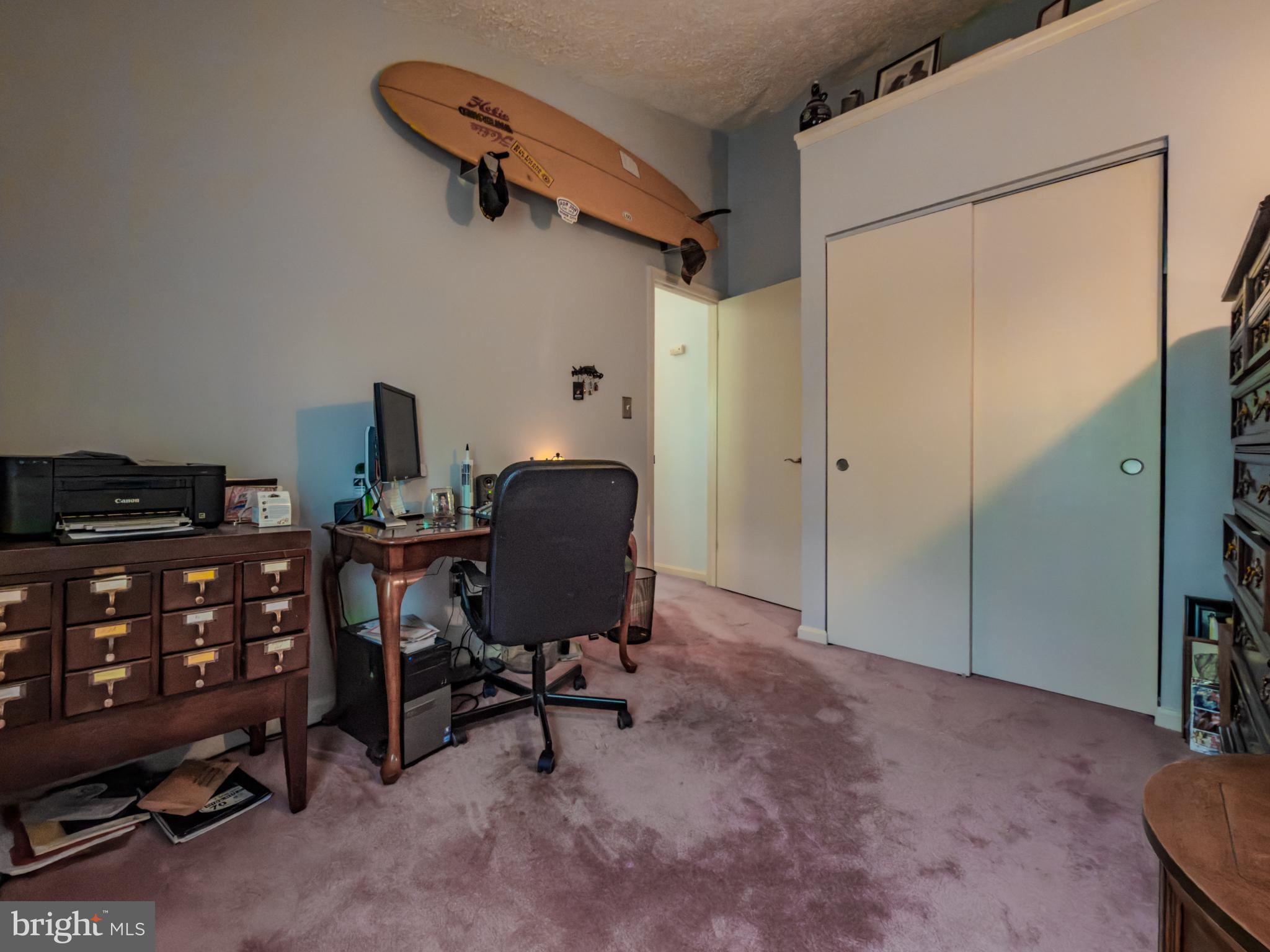 870 BAYRIDGE DRIVE