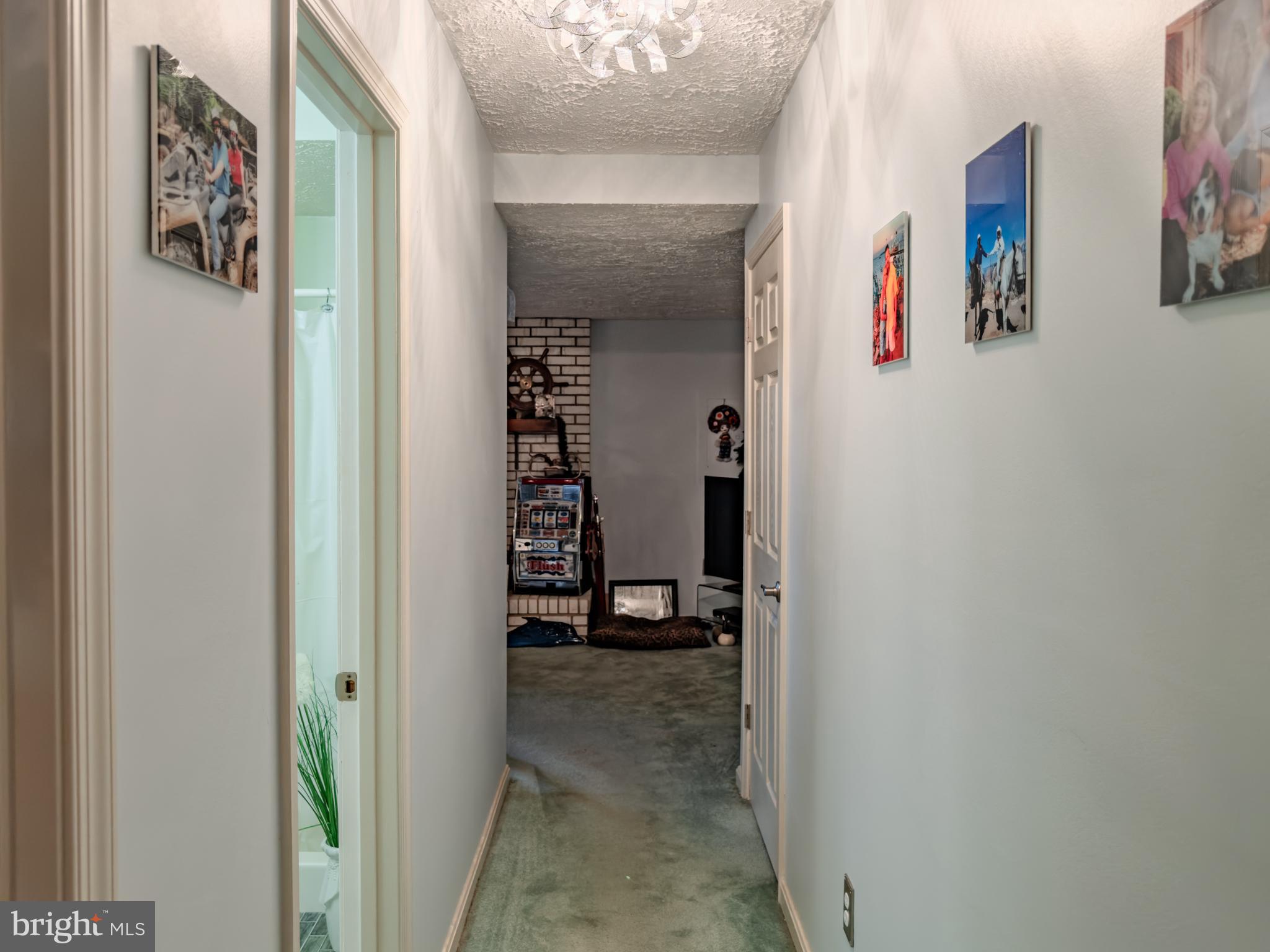 870 BAYRIDGE DRIVE