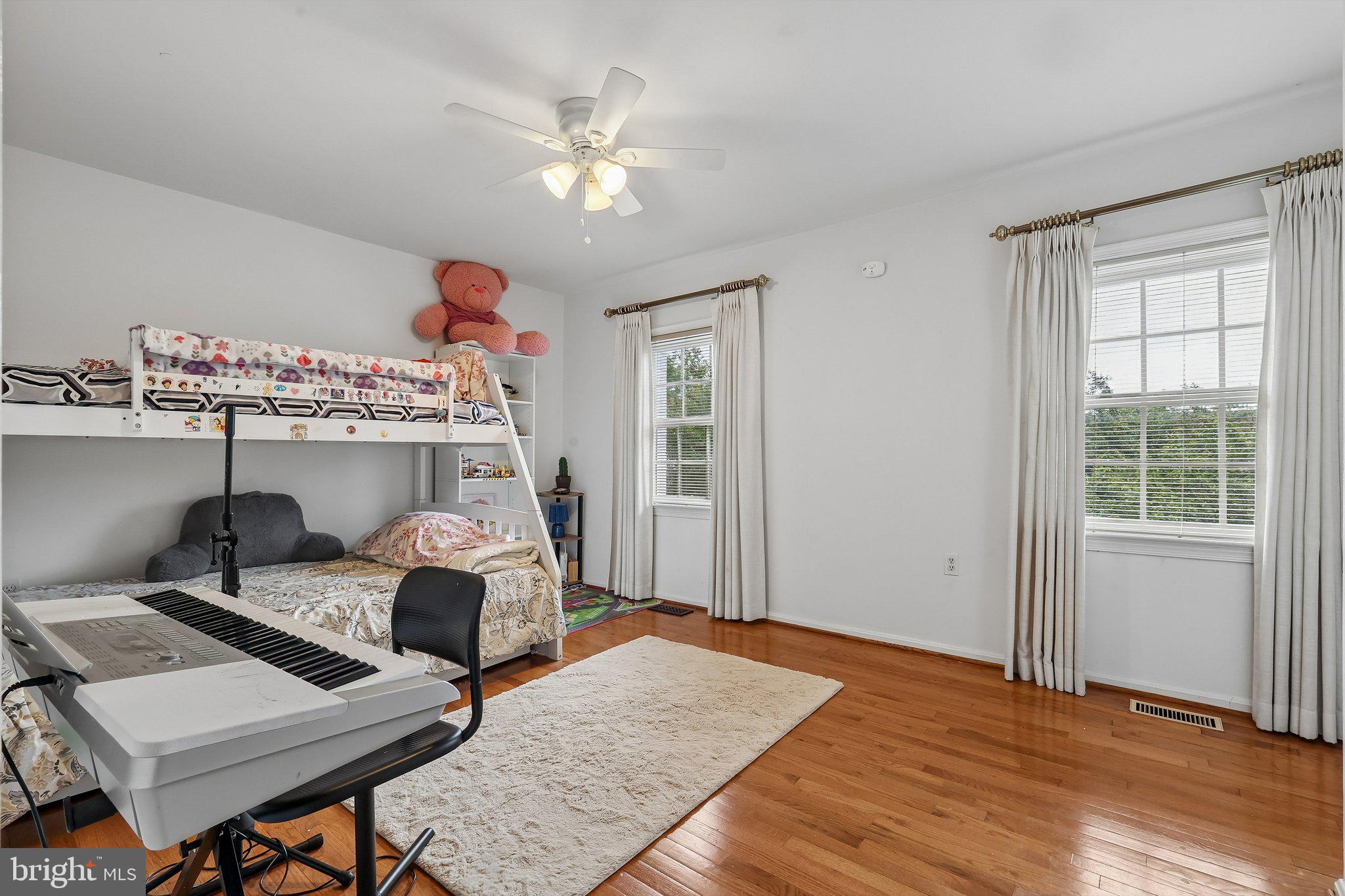 734 AZALEA DRIVE 11-734