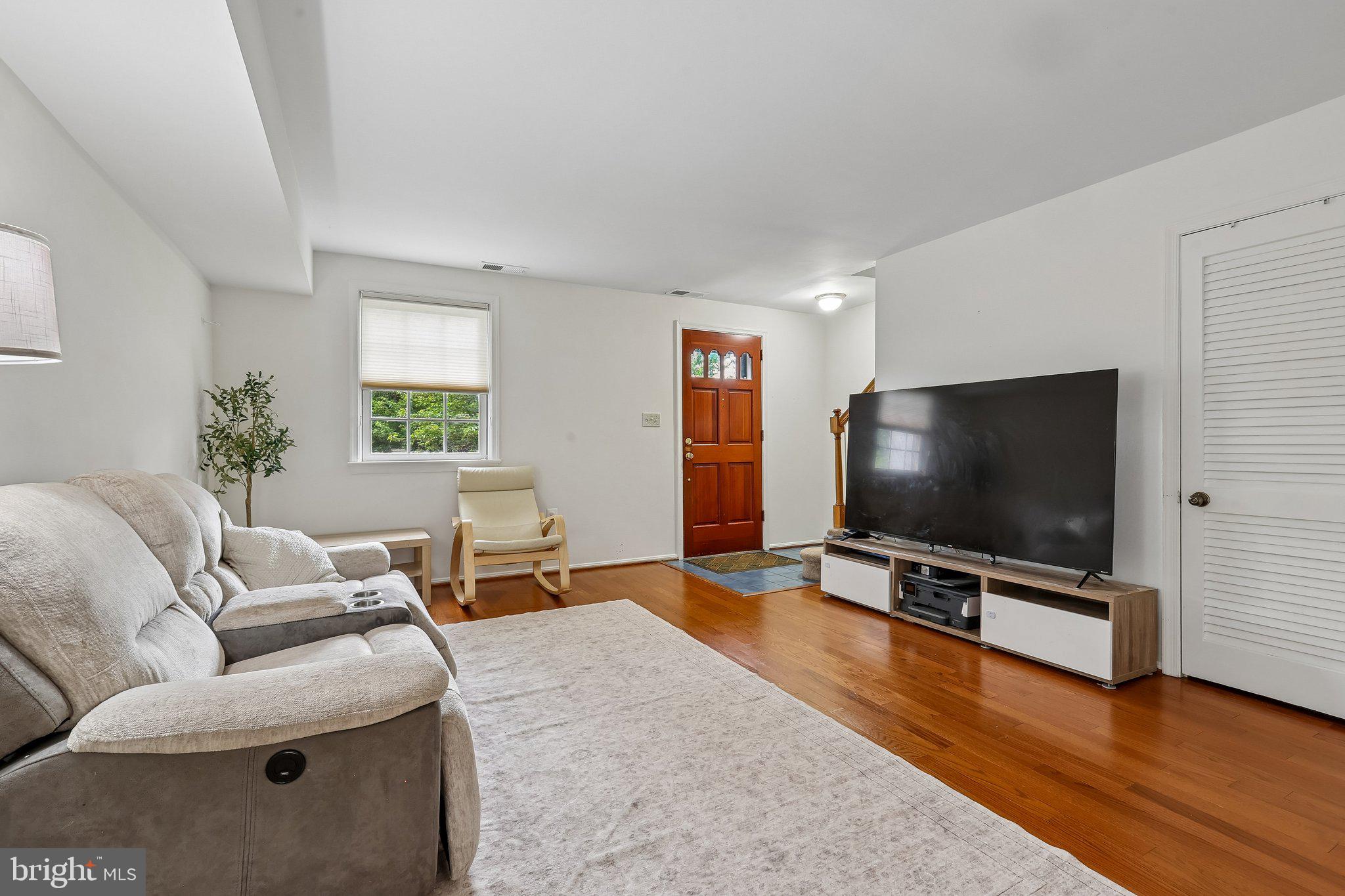 734 AZALEA DRIVE 11-734