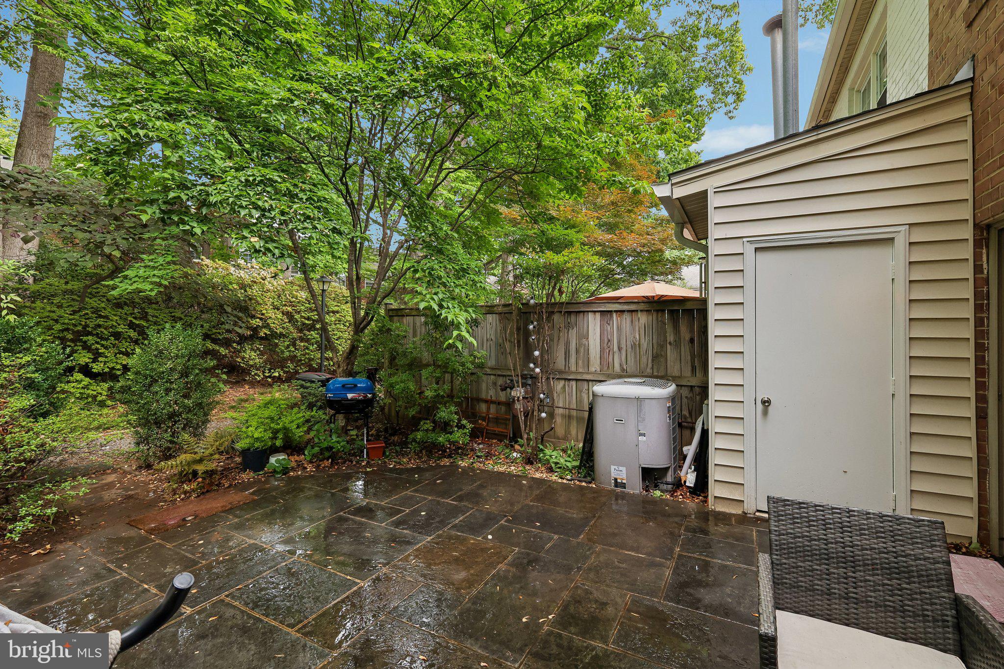 734 AZALEA DRIVE 11-734