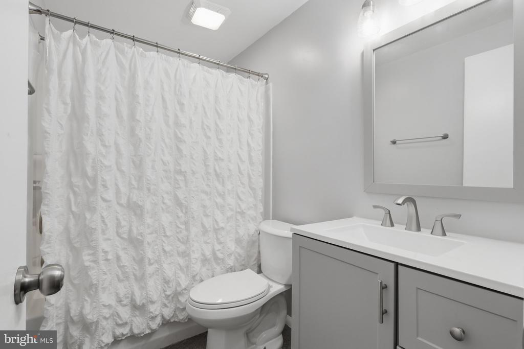 18110 CHALET DRIVE 104