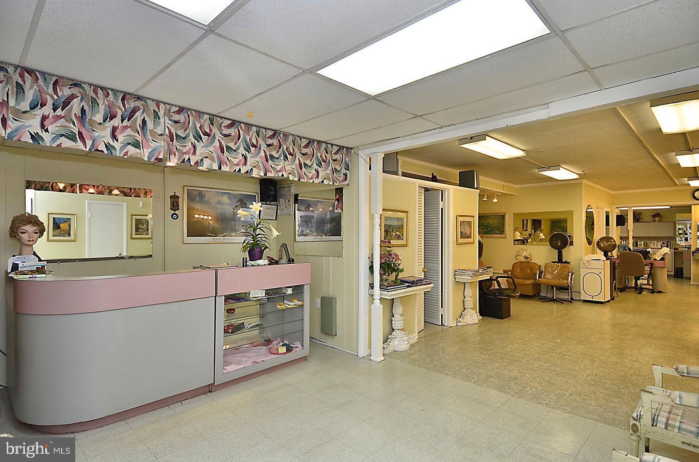 10401 GROSVENOR PLACE 524