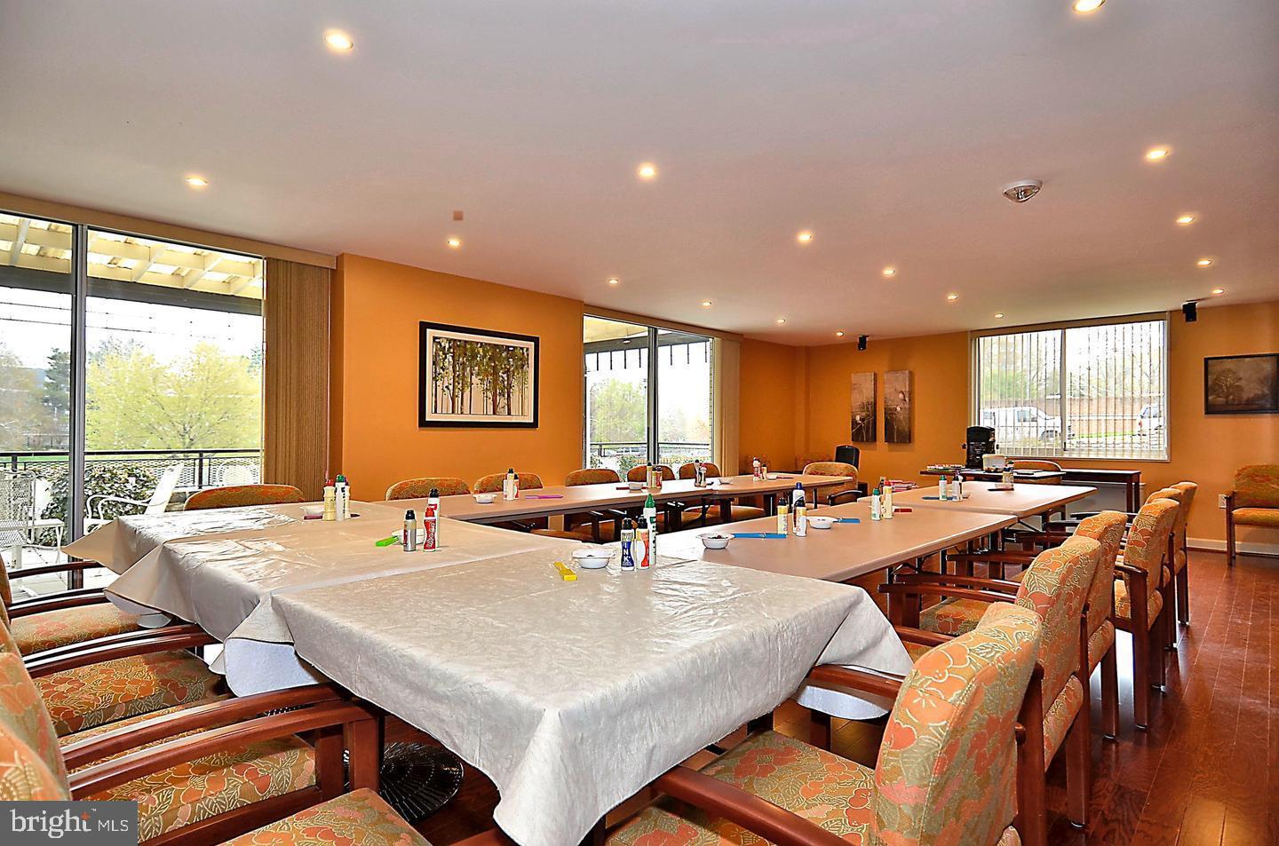 10401 GROSVENOR PLACE 524