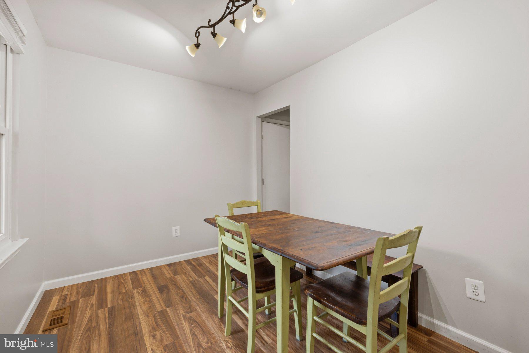 21 NICKELBY COURT
