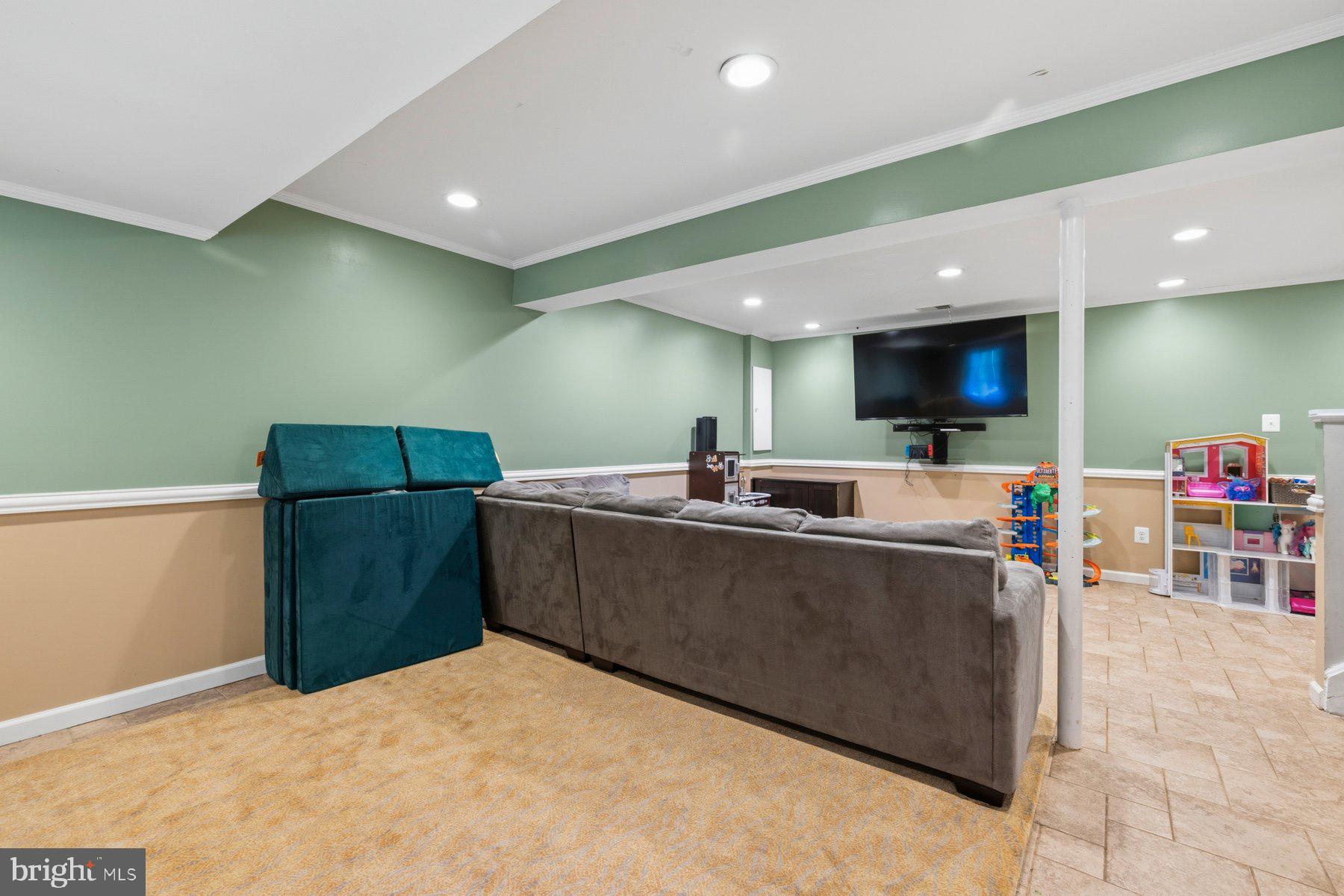 21 NICKELBY COURT