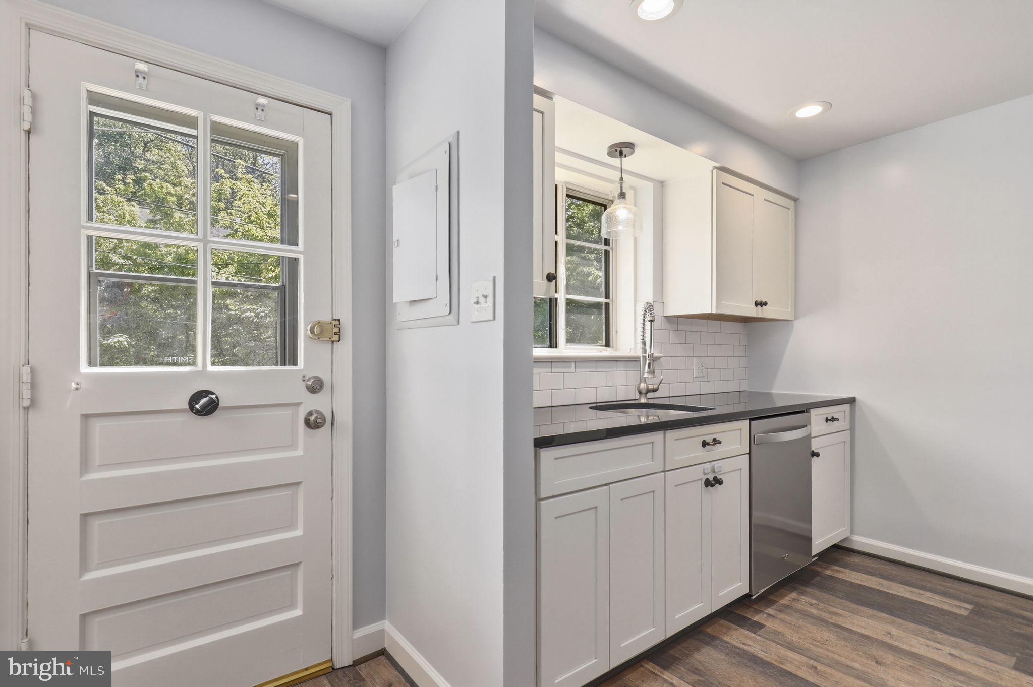 9890 HOLLOW GLEN PLACE 2540
