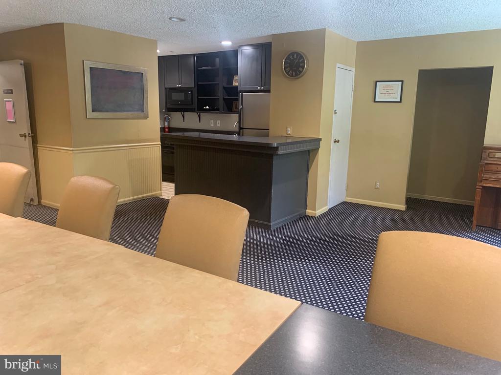 11801 ROCKVILLE PIKE 709