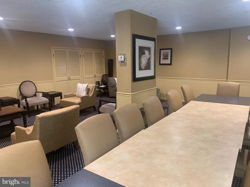 11801 ROCKVILLE PIKE 709