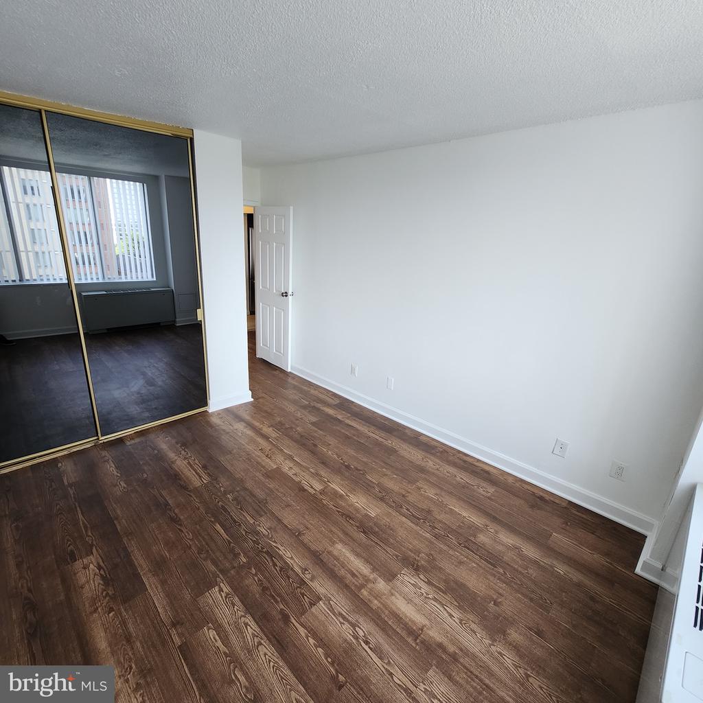 11801 ROCKVILLE PIKE 709