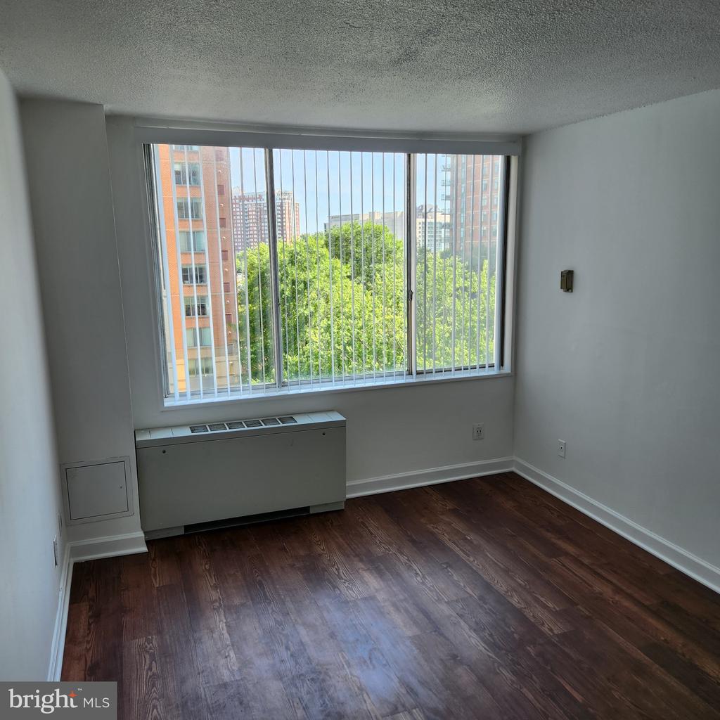 11801 ROCKVILLE PIKE 709