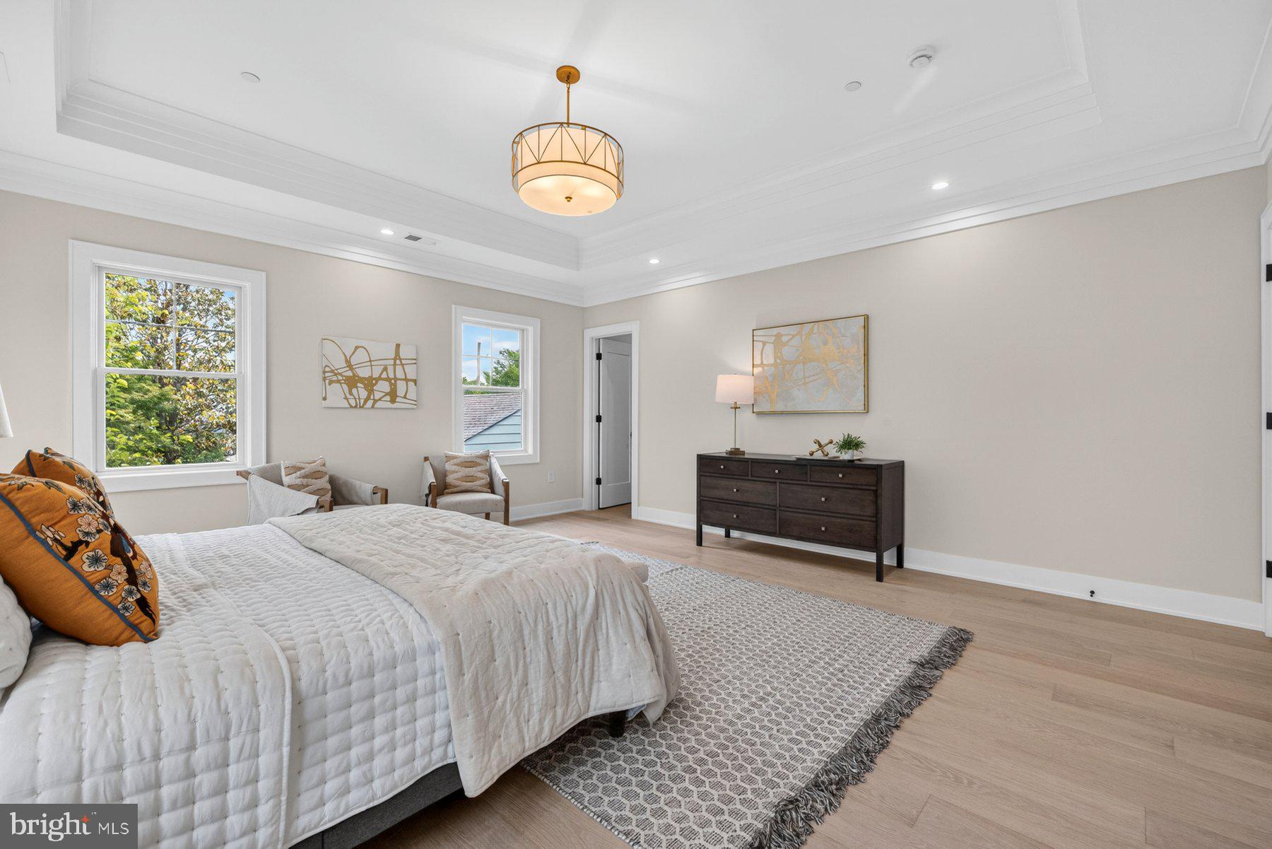 5015 CUSHING DRIVE