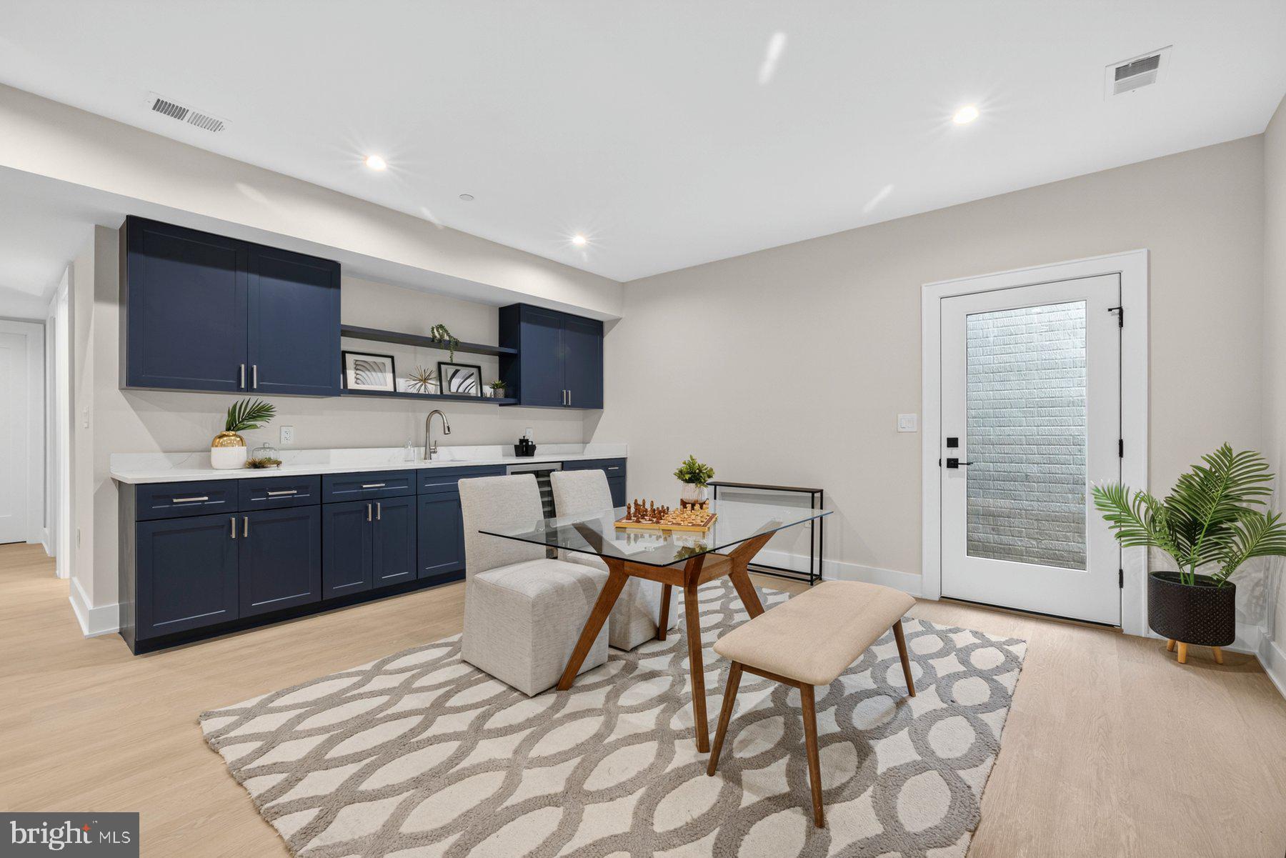 5015 CUSHING DRIVE