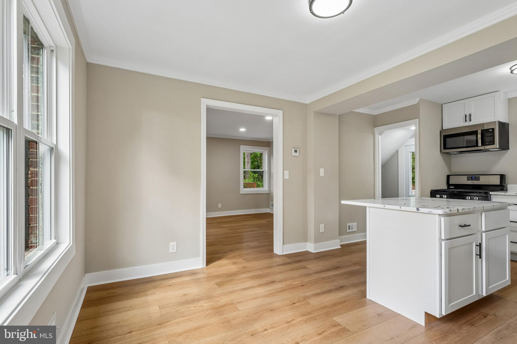 1106 MEURILEE LANE