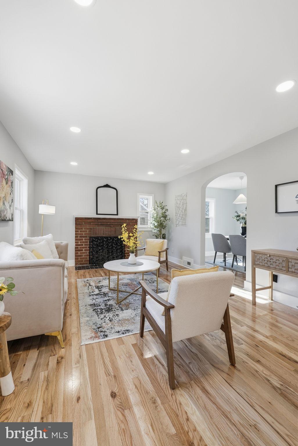 8712 GEREN ROAD