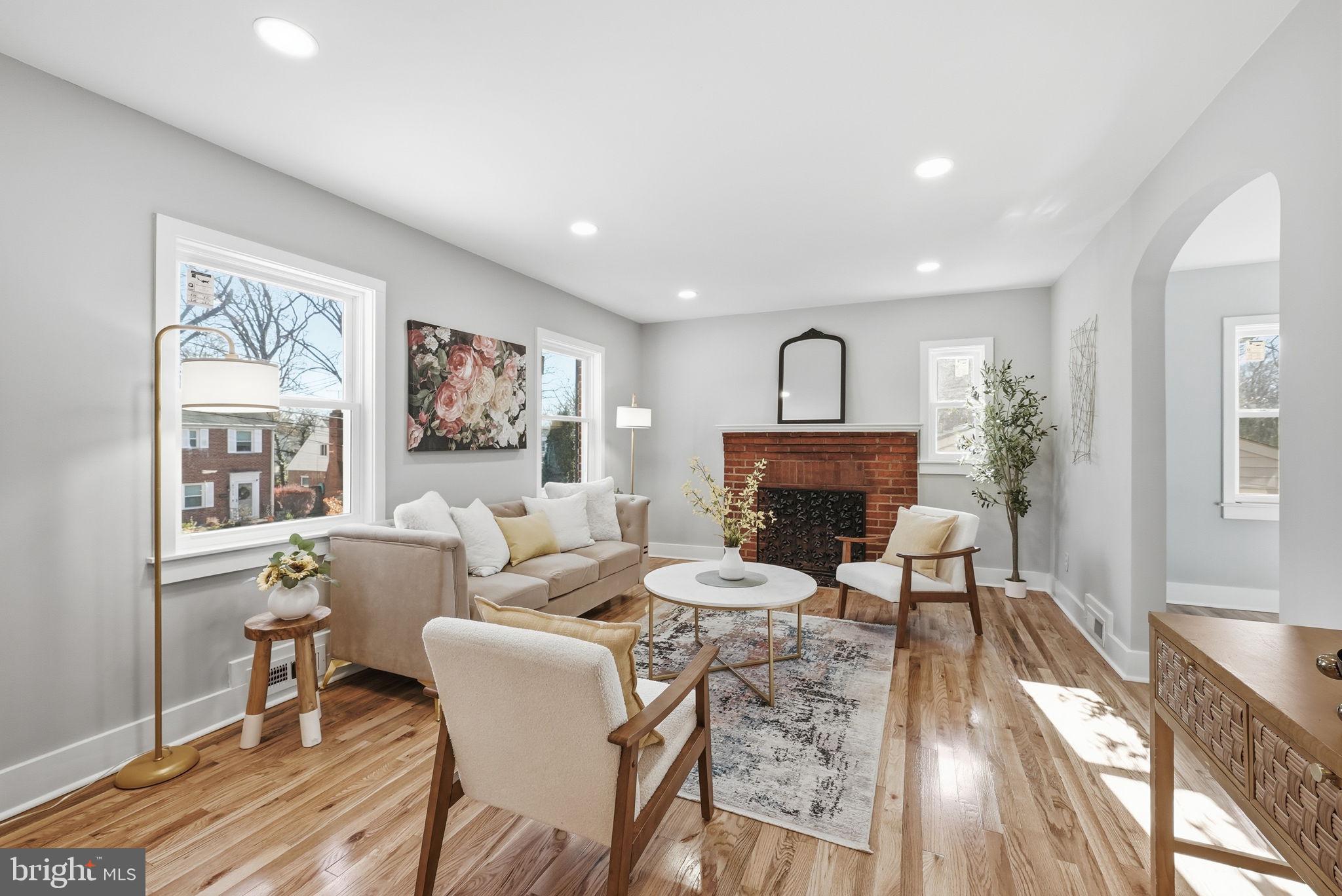 8712 GEREN ROAD