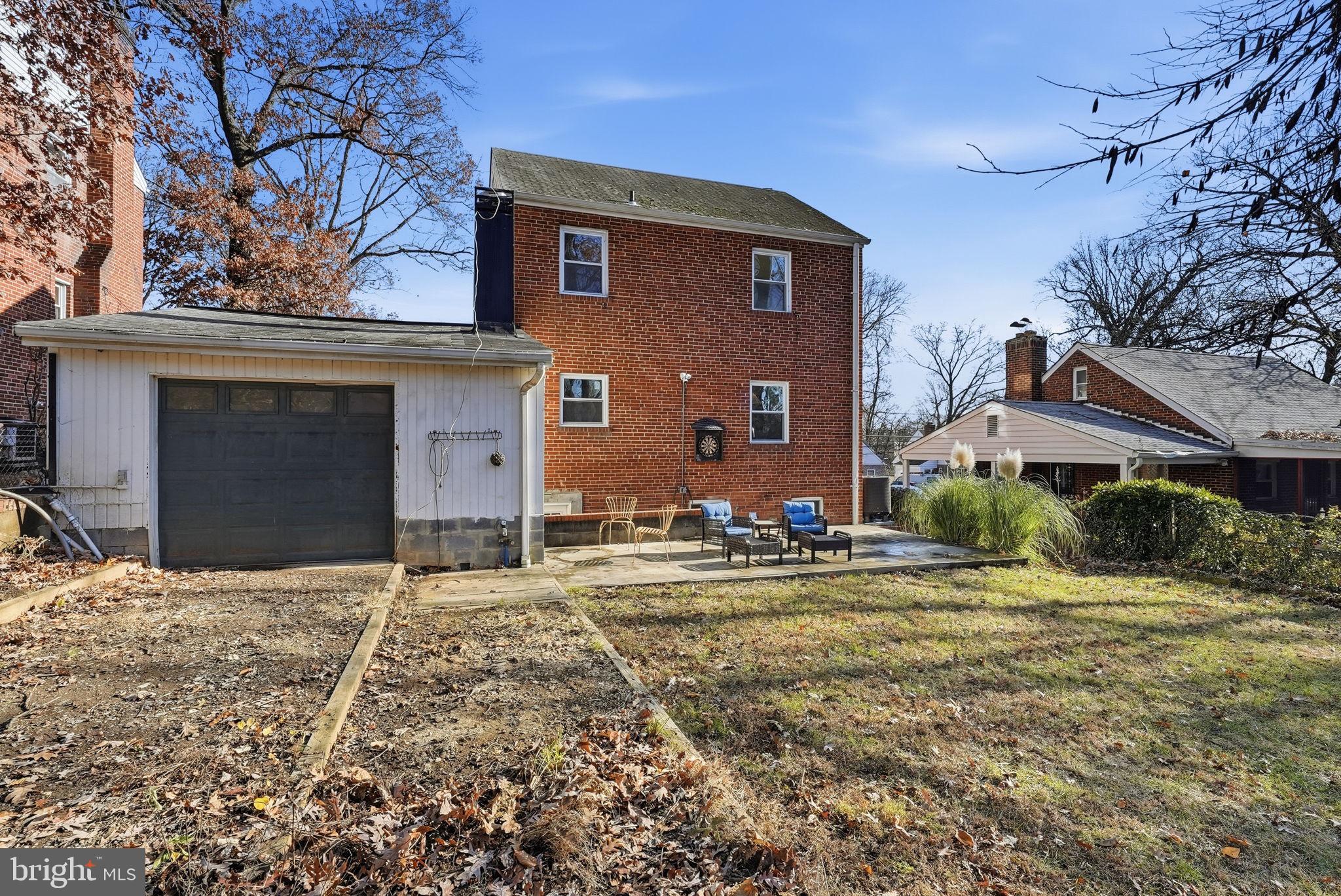 8712 GEREN ROAD