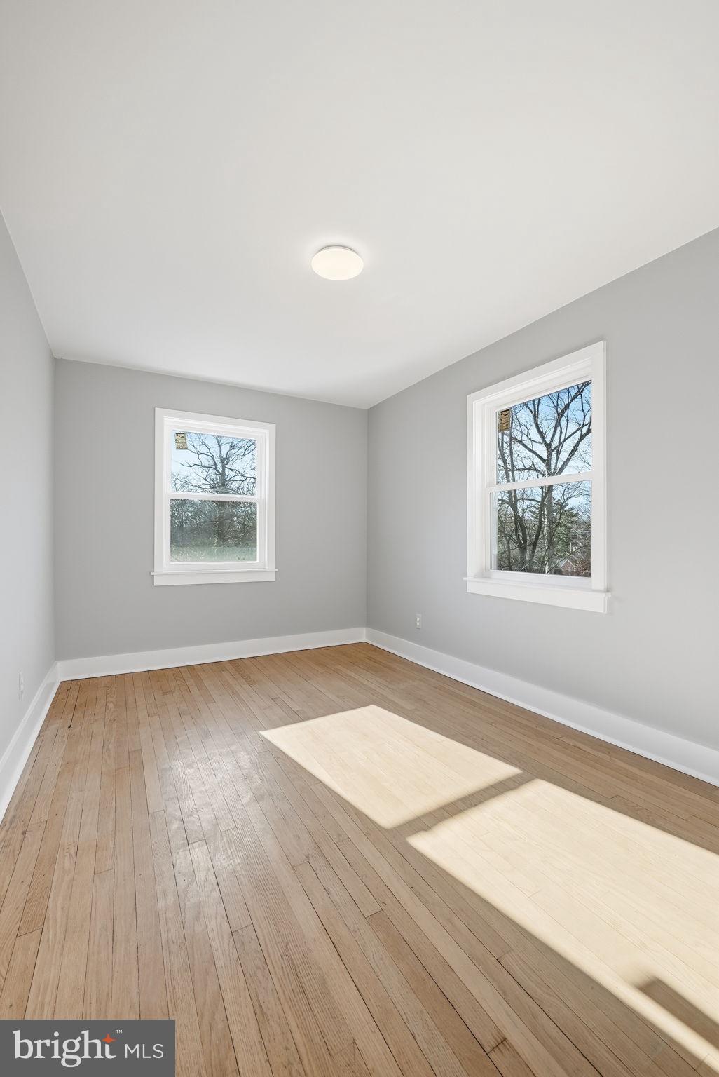 8712 GEREN ROAD