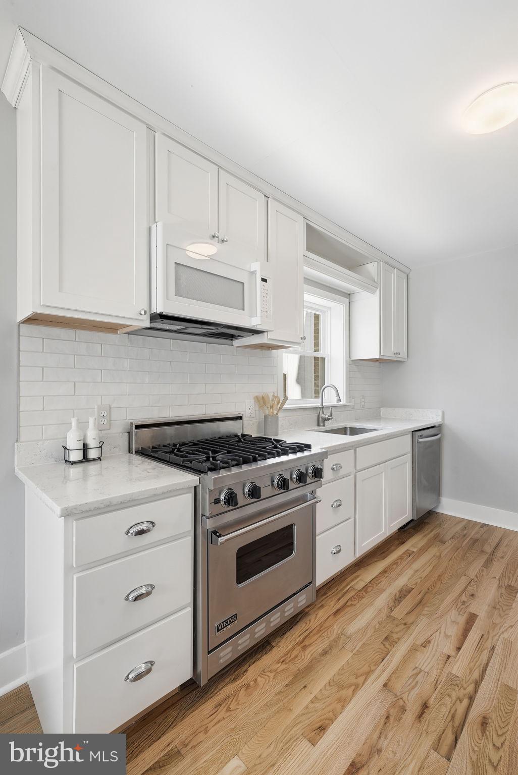 8712 GEREN ROAD