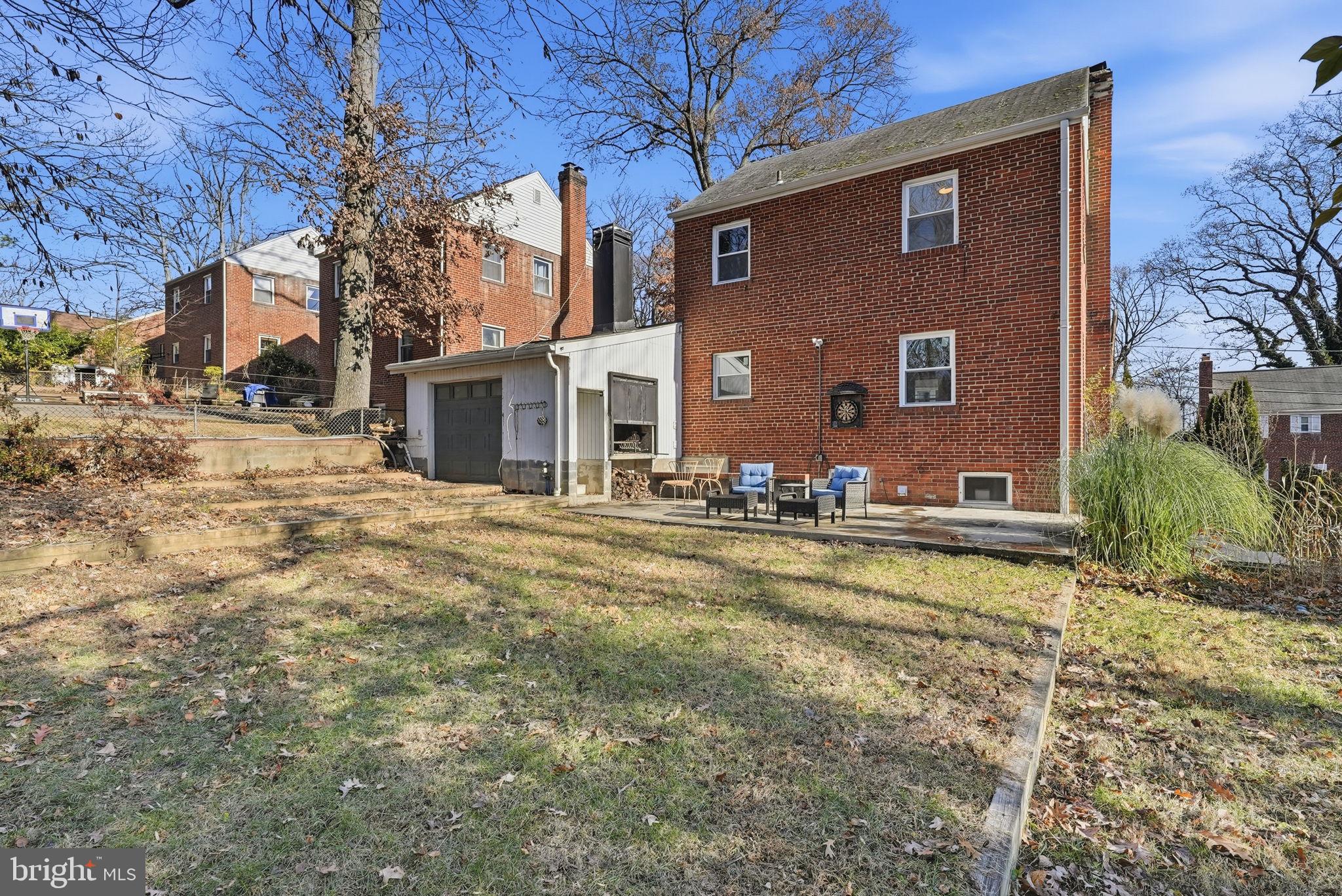 8712 GEREN ROAD