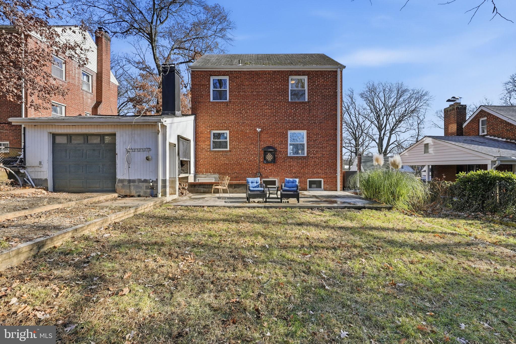 8712 GEREN ROAD