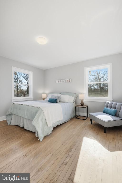 8712 GEREN ROAD