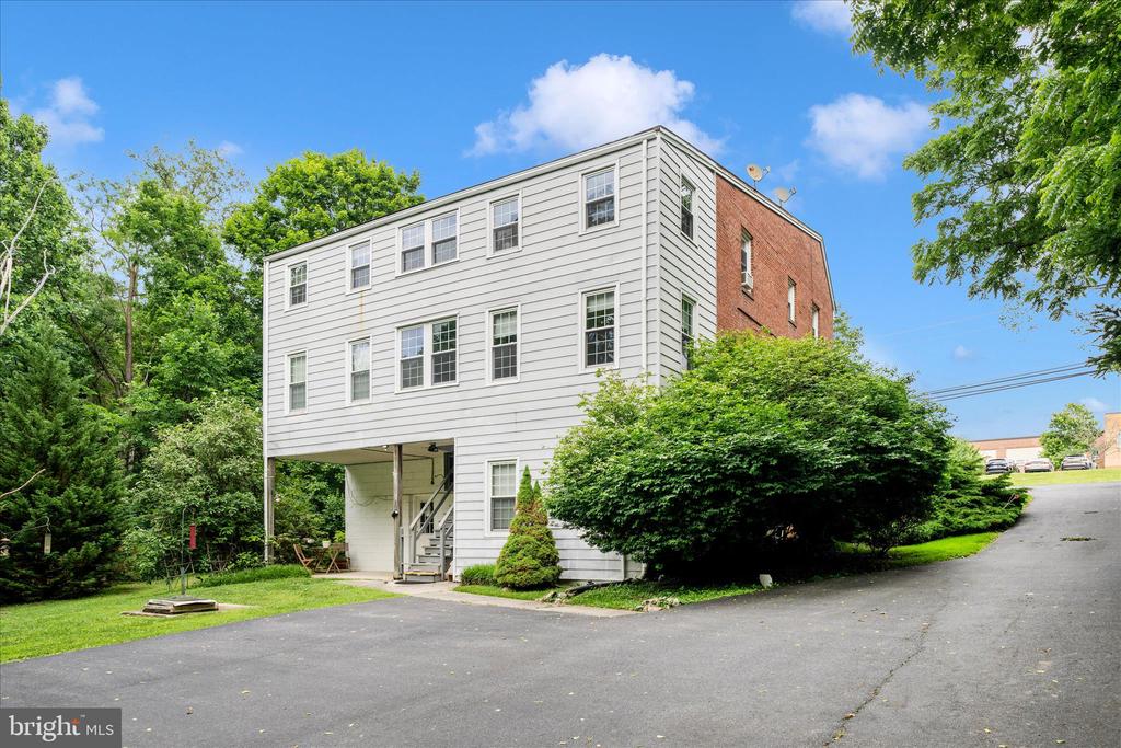25930 RIDGE ROAD