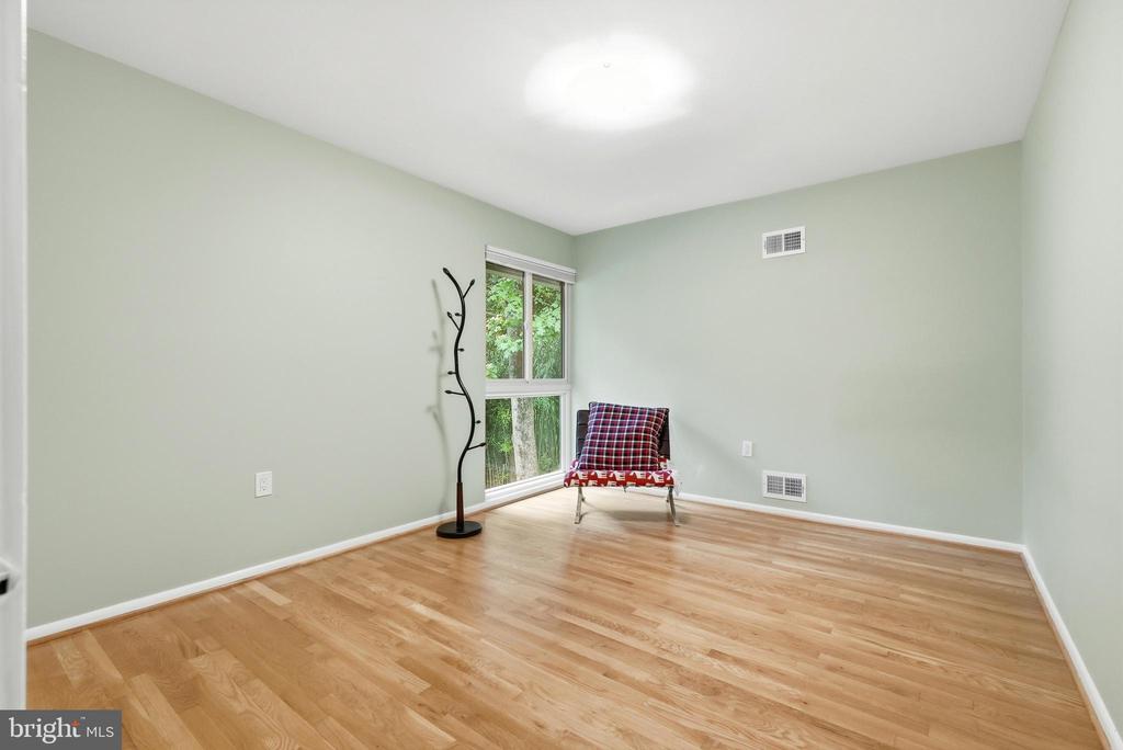 12920 FALMOUTH DRIVE