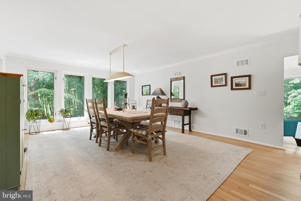 12920 FALMOUTH DRIVE