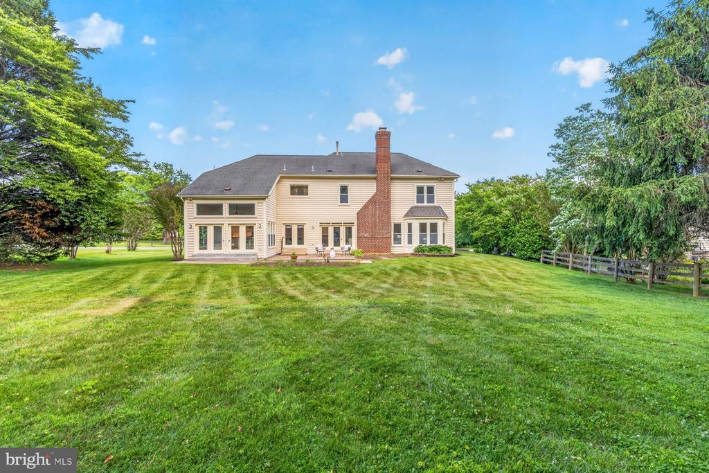 17536 APPLEWOOD LANE