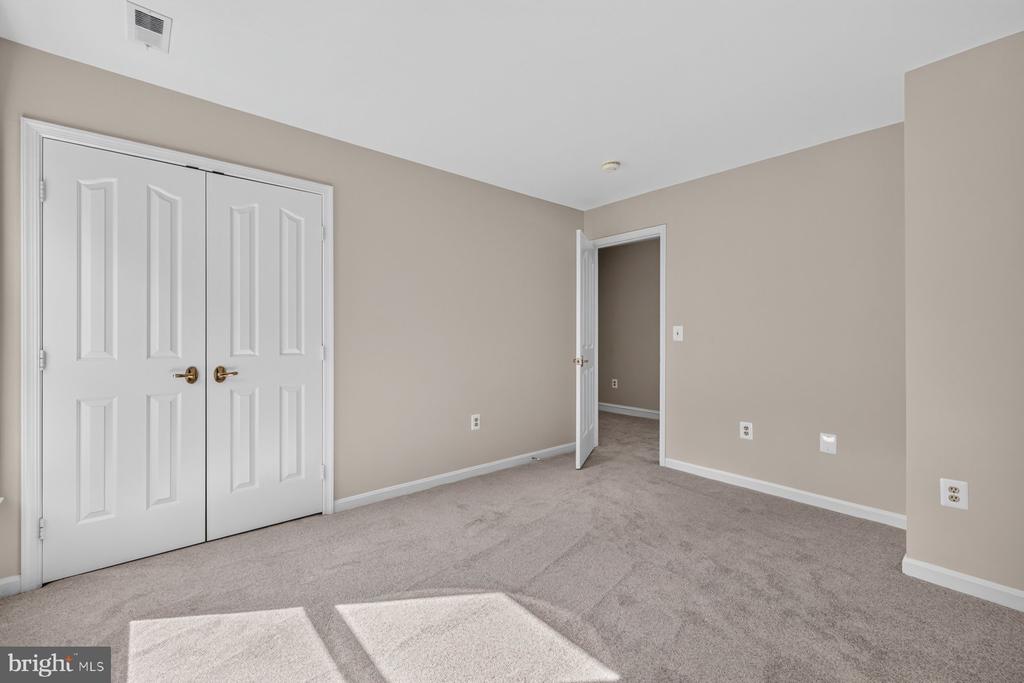 17536 APPLEWOOD LANE