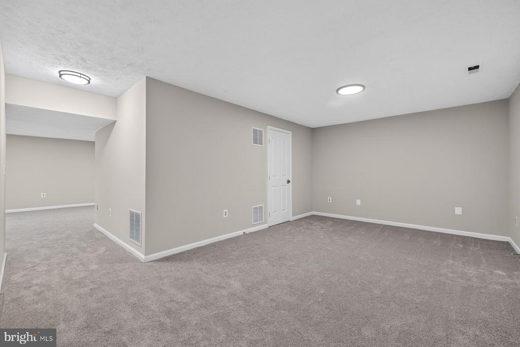 17536 APPLEWOOD LANE