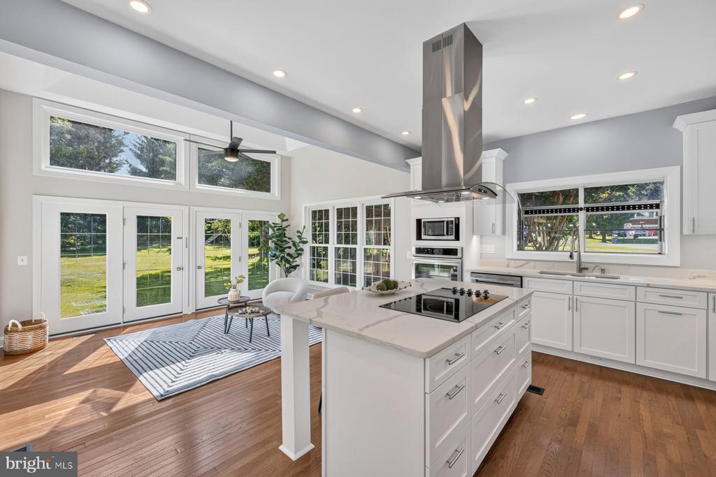 17536 APPLEWOOD LANE