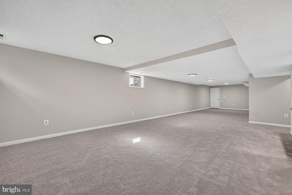 17536 APPLEWOOD LANE