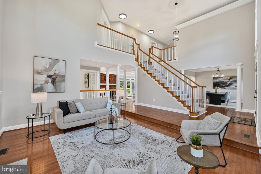 17536 APPLEWOOD LANE