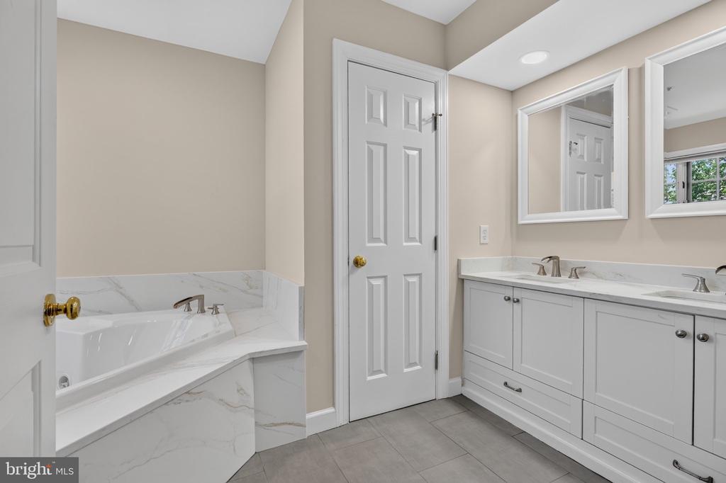 13315 SUNNY BROOKE PLACE