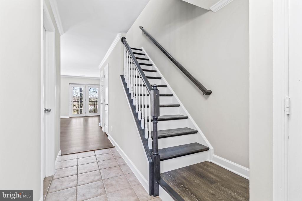 3842 CHESTERWOOD DRIVE Unit: 3842