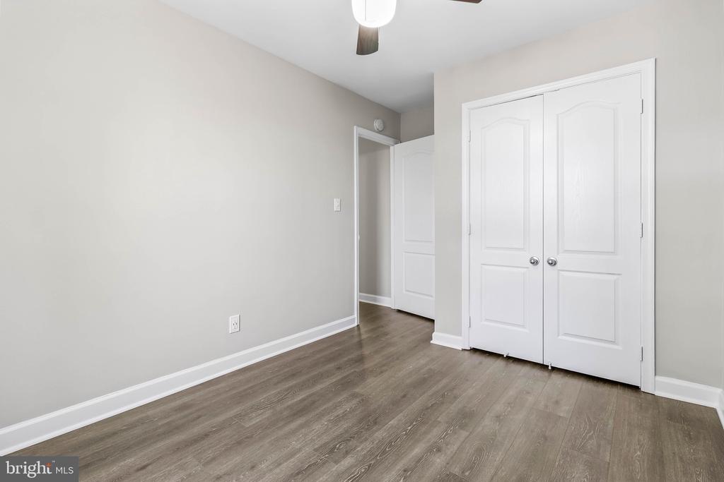 3842 CHESTERWOOD DRIVE Unit: 3842