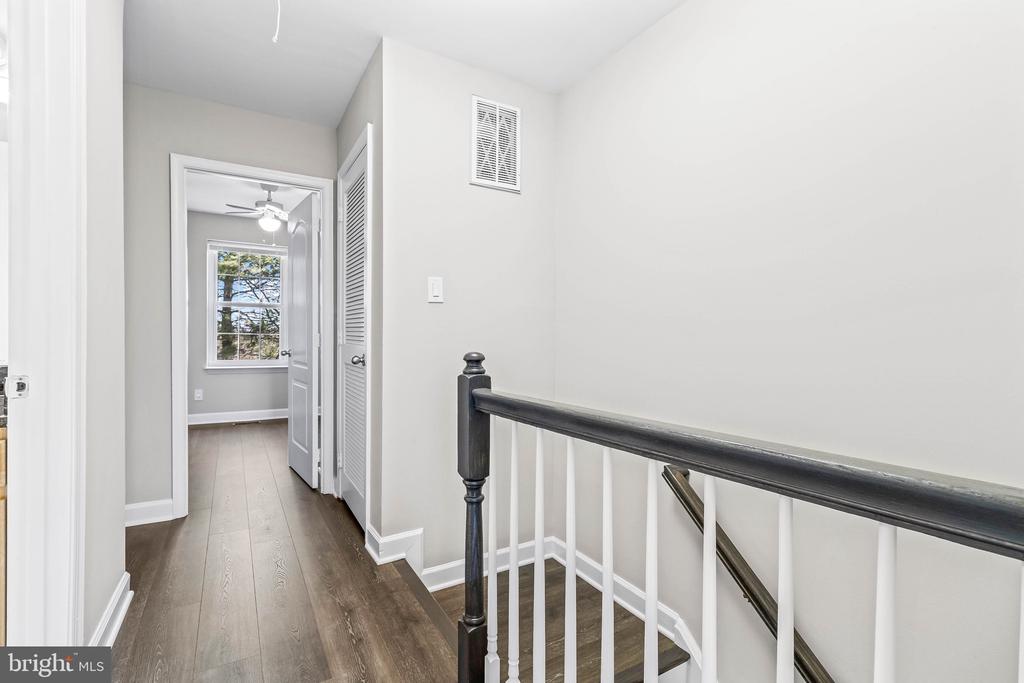 3842 CHESTERWOOD DRIVE Unit: 3842