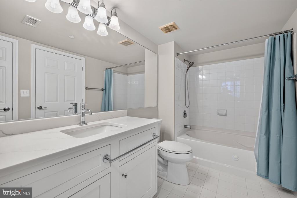 11710 OLD GEORGETOWN RD. Unit: 409