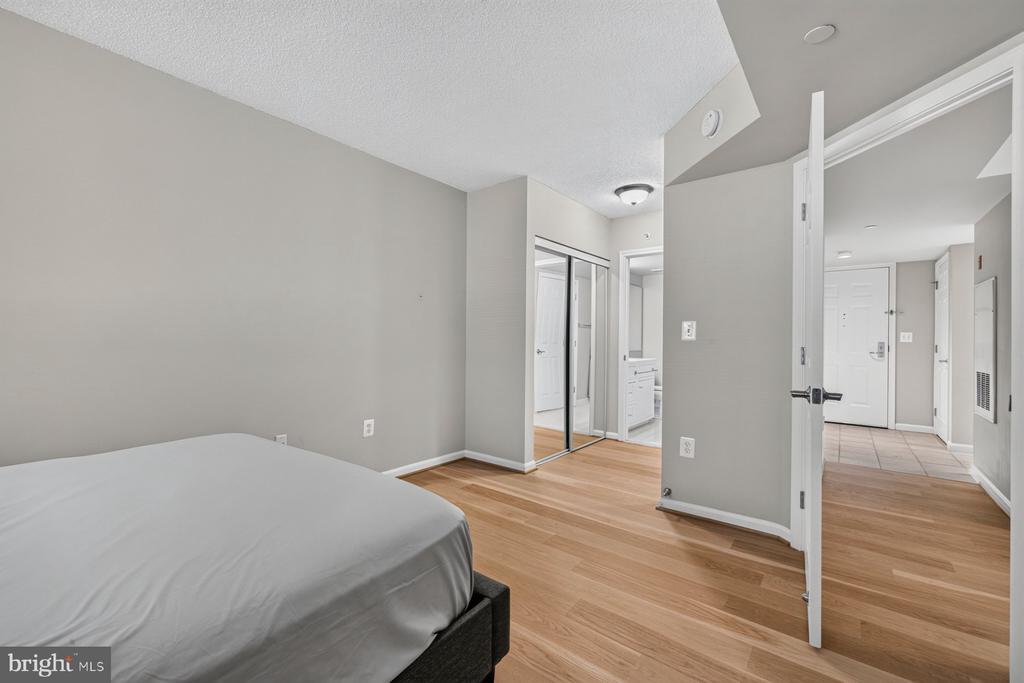 11710 OLD GEORGETOWN RD. Unit: 409