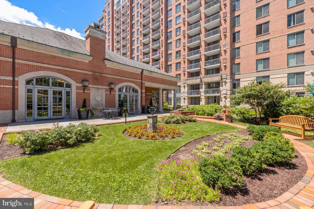 11710 OLD GEORGETOWN RD. Unit: 409