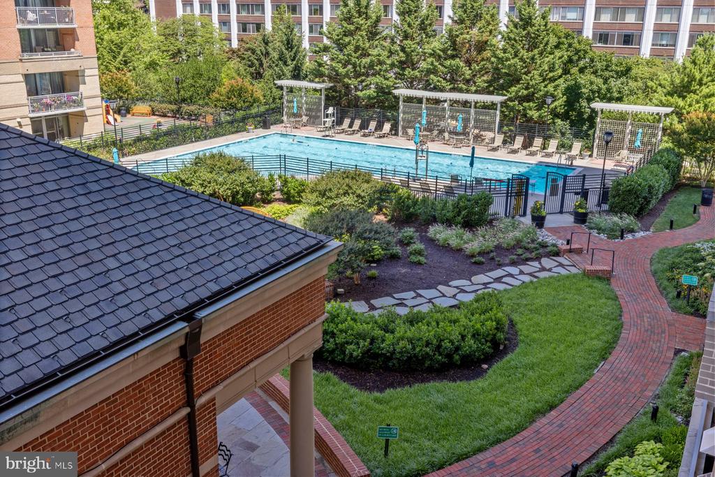 11710 OLD GEORGETOWN RD. Unit: 409