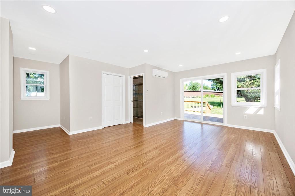 16215 REDLAND ROAD