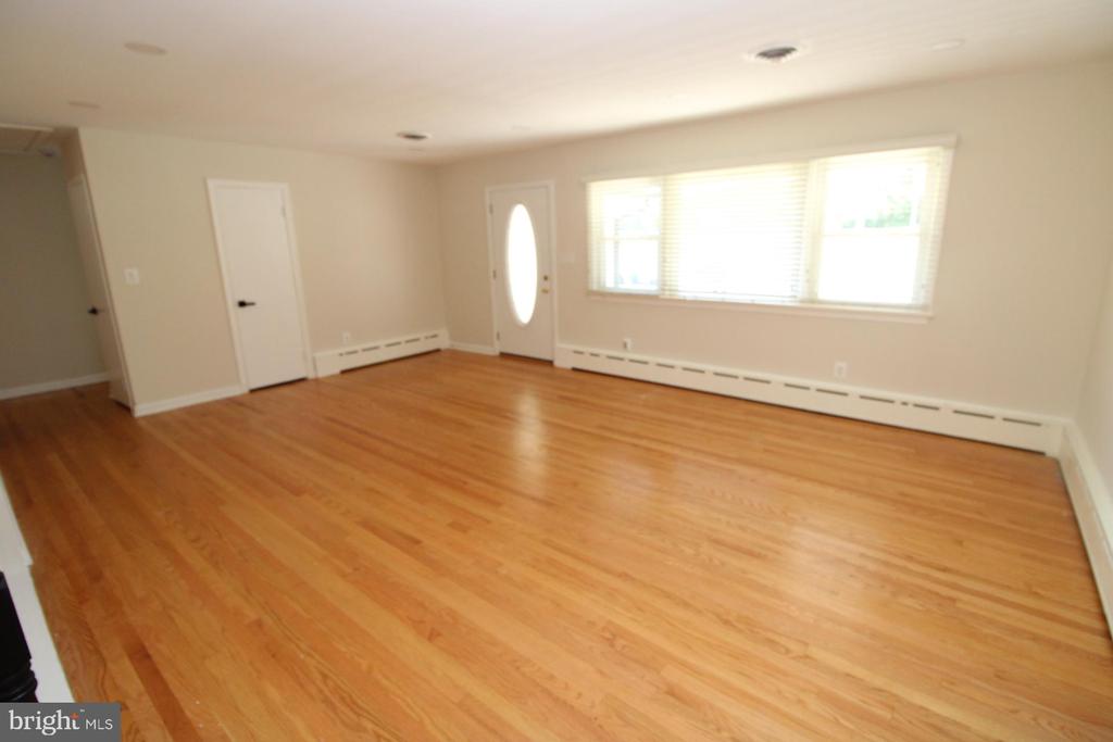 16215 REDLAND ROAD