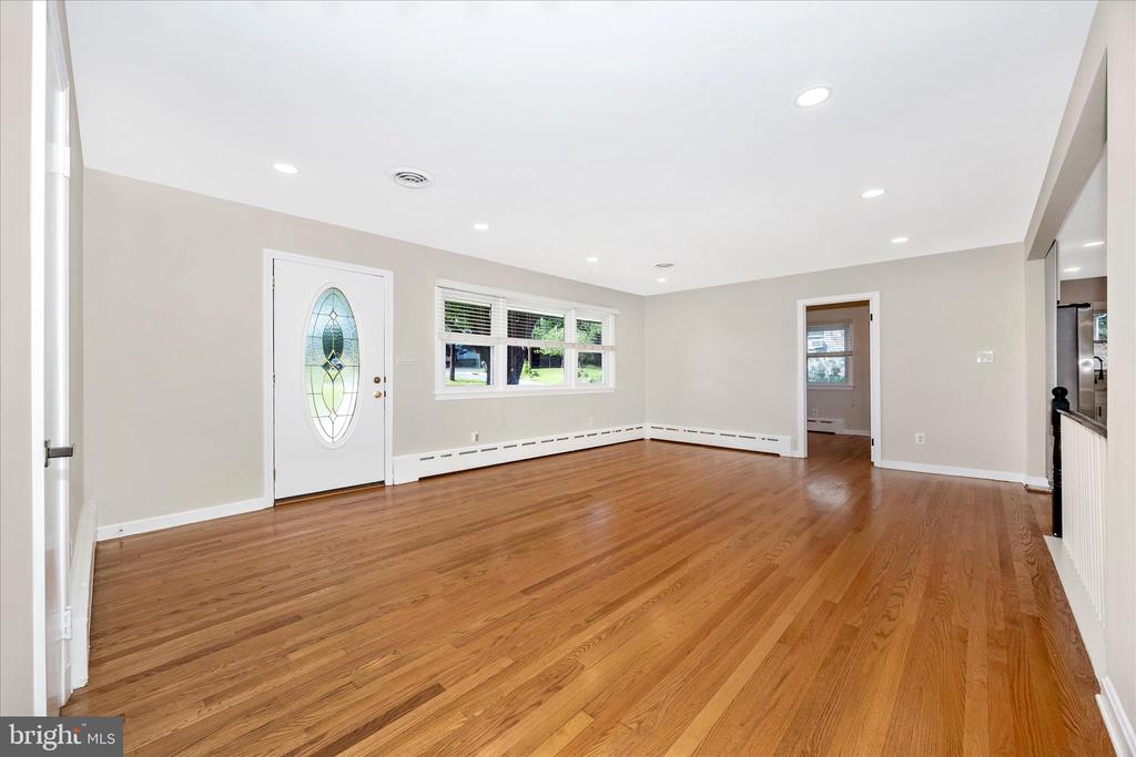 16215 REDLAND ROAD